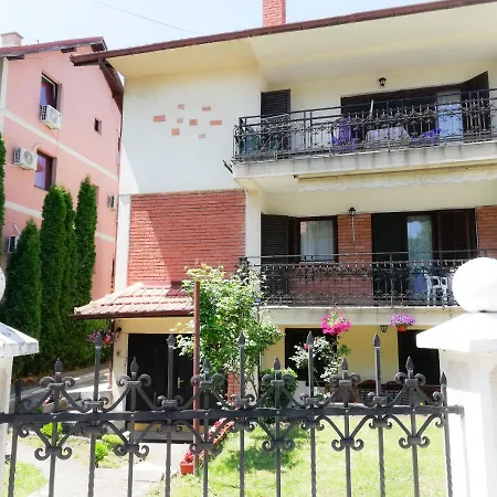 Nikola Apartament