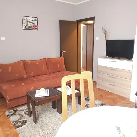 Nikola Apartament
