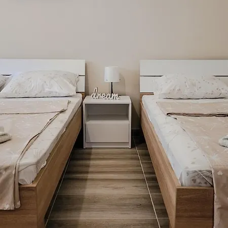 Apartment Nikola *